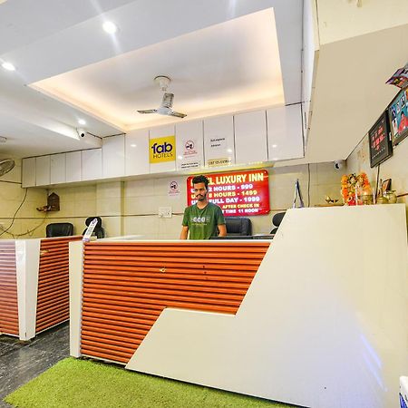 Fabhotel Luxury Inn Near Adarsh Nagar Metro Delhi Kültér fotó