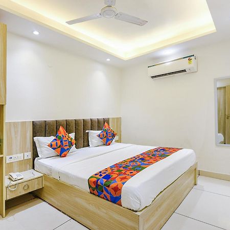 Fabhotel Luxury Inn Near Adarsh Nagar Metro Delhi Kültér fotó